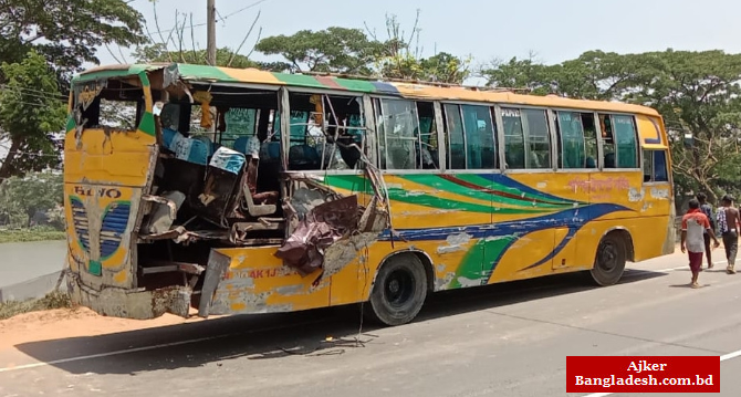 চান্দিনায় বাসের ধাক্কায় প্রাণ গেল সুপারভাইজারের