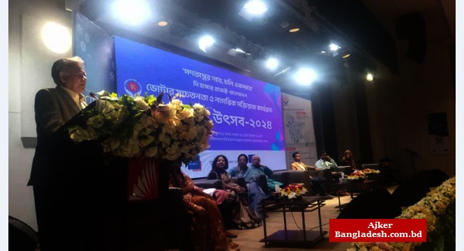 পোশাক খাতে এ অস্থিরতা সৃষ্টি করা হয়েছে: এম সাখাওয়াত পোশাক খাতে এ অস্থিরতা সৃষ্টি করা হয়েছে: এম সাখাওয়াত