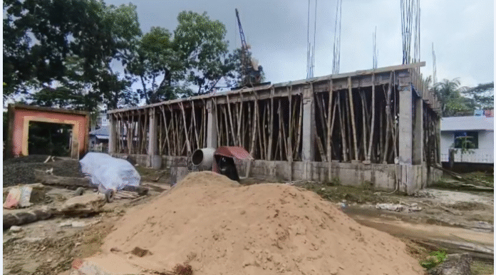 কলাপাড়ায় বিদ্যালয়ের ভবন নির্মান কাজের অনিয়মের অভিযোগ কাজ বন্ধ