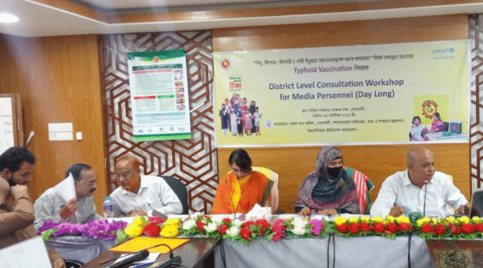 নোয়াখালীতে টাইফয়েড টিকাদান বিষয়ক ওরিয়েন্টেশন সভা