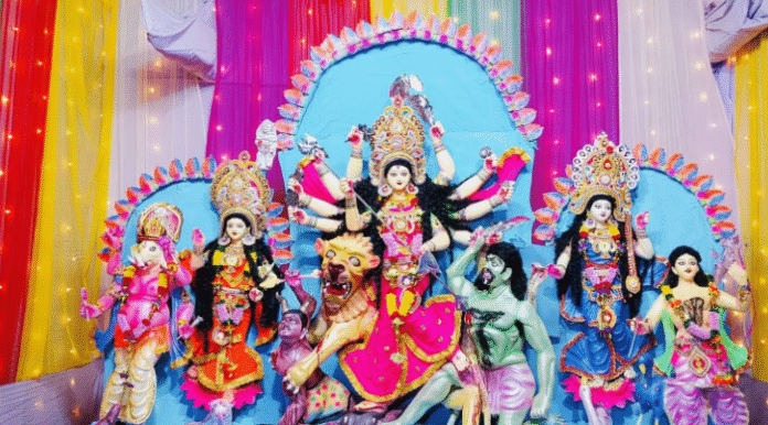 শাহজাদপুরে ৯৫ টি মন্ডপে শারদীয় দুর্গাপূজার আনুষ্ঠানিকতা শুরু