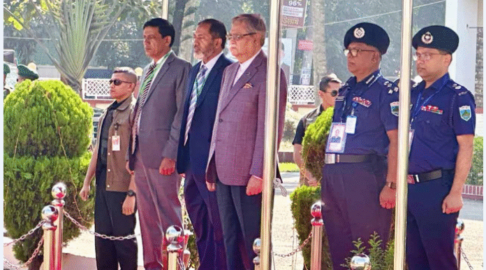 দুই দিনের সরকারি সফরে নিজ জেলা পাবনায় পৌঁছেছেন রাষ্ট্রপতি মো. সাহাবুদ্দিন