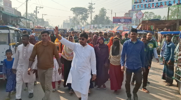 জামালপুরে বিএনপি মনোনয়ন প্রত্যাশীর কর্মীর ওপর হামলার প্রতিবাদে বিক্ষোভ