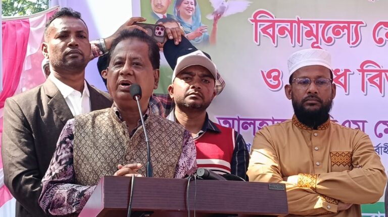 কুয়াকাটা যুবদলের ফ্রি মেডিকেল ক্যাম্প, পাঁচ শতাধিক মানুষের চিকিৎসাসেবা