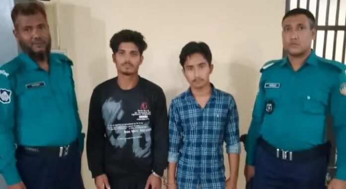 রংপুরে মাদকবিরোধী অভিযানে ৫ কেজি গাঁজাসহ দুই যুবক গ্রেফতার NEWS PHOTO 8-11-25