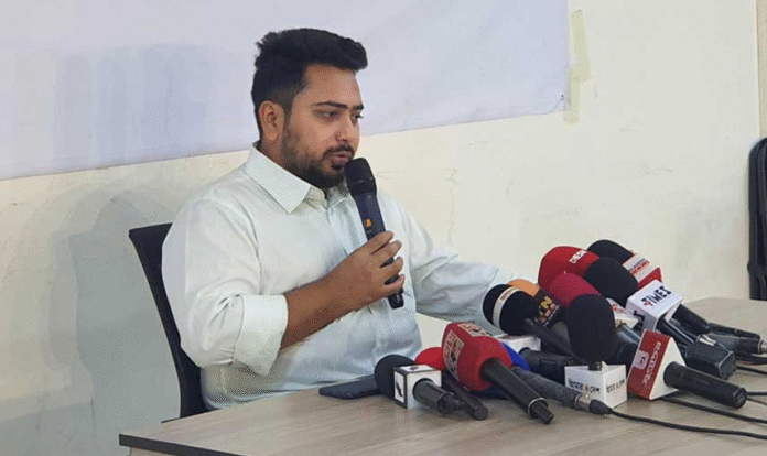 এই অনৈক্যের জন্য বিএনপি-জামায়াত সমানভাবে দায়ী: নাহিদ ইসলাম