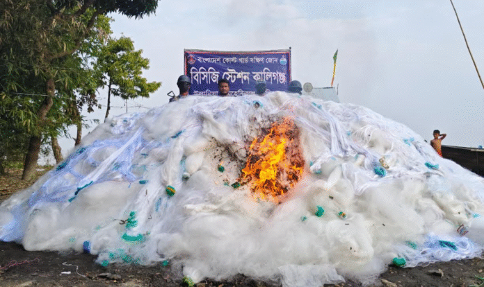 ৯০ লাখ মিটার অবৈধ কারেন্ট জাল পুড়িয়ে ধ্বংস