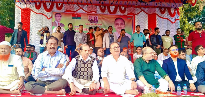 ধানের শীষের প্রার্থী মফিকুল হাসান তৃপ্তির উঠান বৈঠক জনসমুদ্রে পরিনত