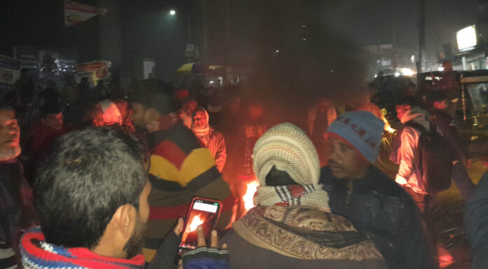 নীলফামারী-১ আসনে প্রকৌশলী তুহিনকে মনোনয়ন দেয়ার দাবিতে মশাল মিছিল
