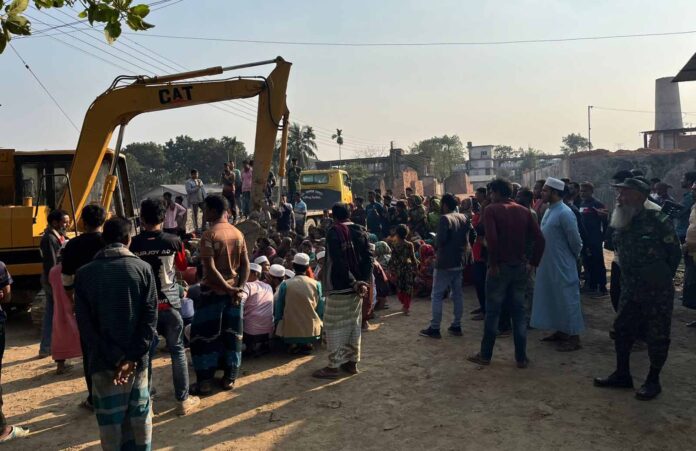 ঝিনাইদহে ইটভাটায় সরকারি কাজে বাধা মালিক শ্রমিকদের বিরুদ্ধে মামলা