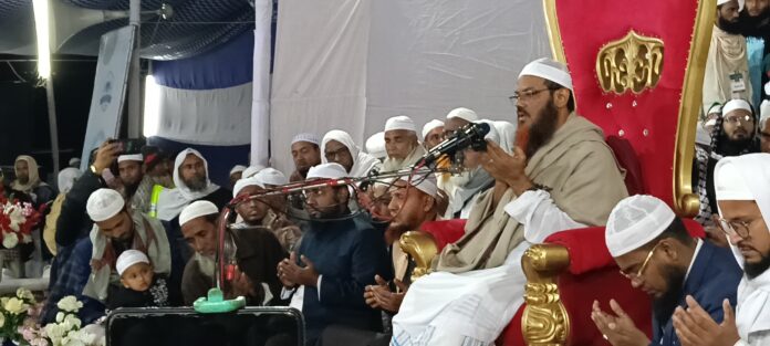 সাগরকন্যা কুয়াকাটায় ৩দিন ব্যাপী তাফসীরুল কোরআন মাহফিল ও ওলামা সম্মেলন অনুষ্ঠিত