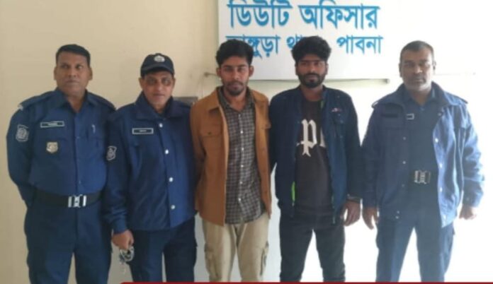 ভাঙ্গুড়ায় সাংবাদিক মানিক এর উপর হামলাকারী দুই ছাত্রলীগ কর্মী গ্রেফতার