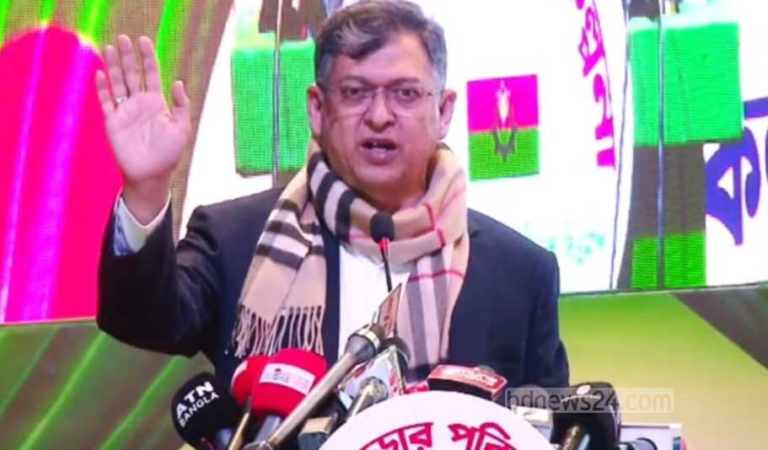 একটি দল ধর্মের নামে ট্যাবলেট বিক্রি করে মানুষের সাথে প্রতারণা করছে: সালাহউদ্দিন