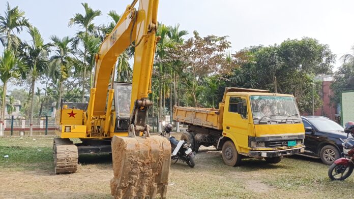শ্রীপুরে সরকারি জমির মাটিকেটে বিক্রি ৪ লাখ টাকা অর্থদণ্ড