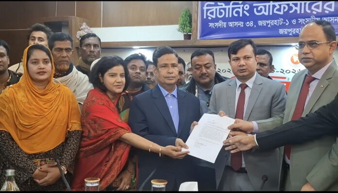 জয়পুরহাট - ২ আসনে বিএনপি কেন্দ্রীয় নির্বাহী কমিটির সদস্য মোস্তফার মনোনয়ন প্রত্যাহার