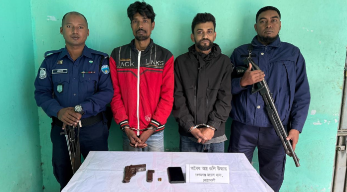 নোয়াখালীতে আবাসিক হোটেল থেকে বিদেশি পিস্তল-গুলিসহ গ্রেপ্তার ২