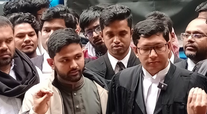 ওসমান হাদি হত্যা মামলা: ডিবির চার্জশিটে বাদীর ‘নারাজি’, অধিকতর তদন্তের আবেদন