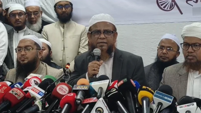 জোটের সমীকরণ ভেঙে ২৬৮ আসনে ‘একলা চলো’ নীতিতে চরমোনাই পীরের দল