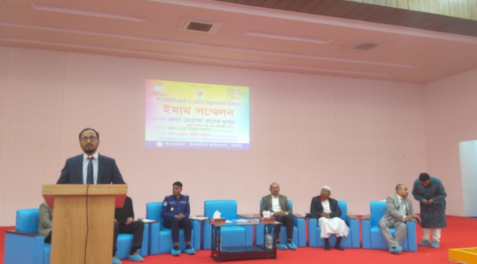 ইমাম সমাজ জনগণের কাছে সবচেয়ে বিশ্বাসযোগ্য শক্তিঃ জেলা প্রশাসক