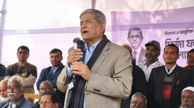 ‘আগে ৭১-এর জন্য মাফ চান, তারপর ভোট চান’: জামায়াতকে ফখরুলের কড়া বার্তা