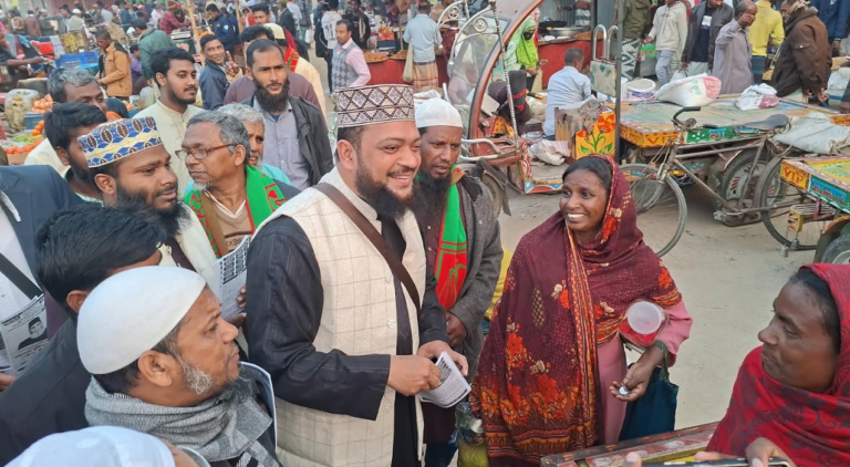 তানোরে ইসলামি দলগুলোর ঐক্যবদ্ধ প্রচারণা: অধ্যাপক মুজিবের পক্ষে গণজোয়ার