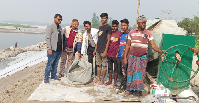 উলিপুরে তিস্তা নদীর বামতীর প্রতিরক্ষা কাজের উদ্বোধন