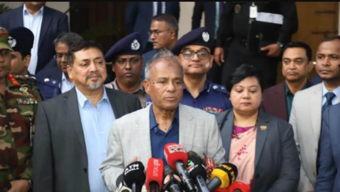 নির্বাচনী বিধি ভাঙলে ছাড় নেই: ‘ফ্যাসিস্টের দোসরদের’ দূরে রাখার কড়া নির্দেশ স্বরাষ্ট্র উপদেষ্টার