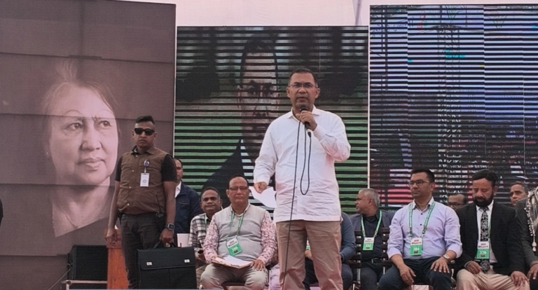 ‘এটি শুধু ভোট নয়, দেশ পুনর্গঠনের নির্বাচন’ : ঠাকুরগাঁওয়ে তারেক রহমানের মহাপরিকল্পনা