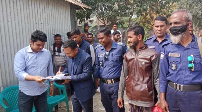 ভাঙ্গুড়ায় নির্বাচন আচরণ বিধিমালা লঙ্ঘনের অভিযোগে ভ্রাম্যমাণ আদালতে অর্থদন্ড; শৃঙ্খলায় কঠোর প্রশাসন