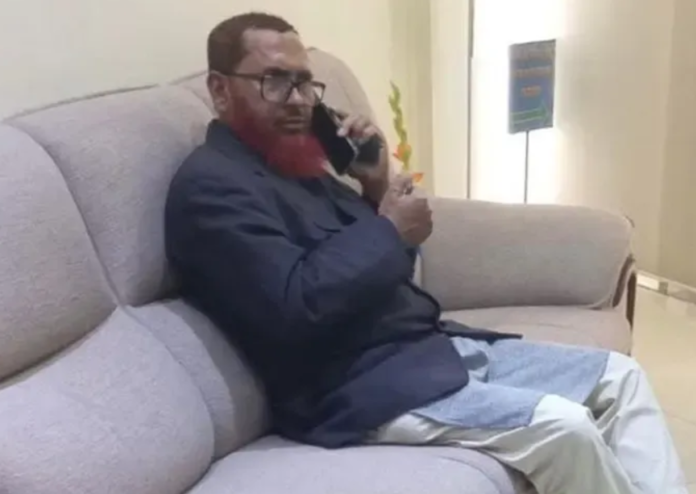 ৫০ লাখ টাকাসহ সৈয়দপুর বিমানবন্দরে ঠাকুরগাঁও জেলা জামায়াত আমির আটক