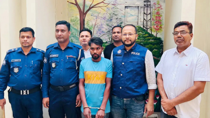 কুলাউড়ায় পারিবারিক কলহের জেরে পিতাকে খুন্তি দিয়ে আঘাত করে হত্যা: ঘাতক ছেলে গ্রেপ্তার