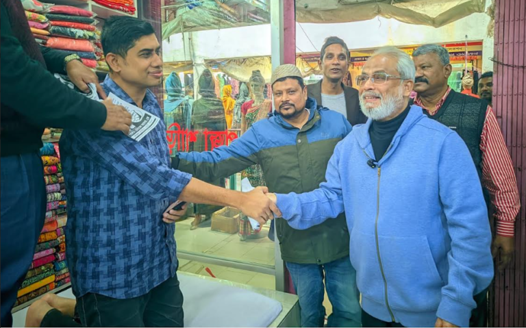 সাম্প্রদায়িক, সন্ত্রাসী ও উগ্রপন্থী দেশ গড়তে কর্মজীবি নারীদের খারাপভাবে চিহ্নিত করা হচ্ছে: রংপুরে জিএম কাদের