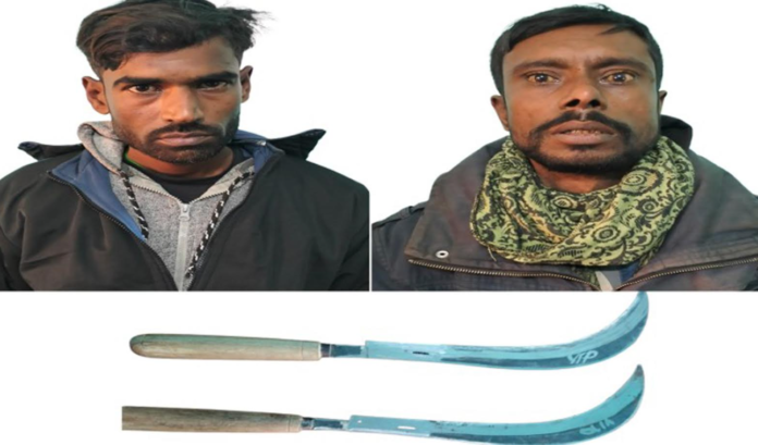রাজশাহী নগরীতে সেনাবাহিনী-পুলিশ যৌথ চেকপোস্টে গ্রেফতার-২, গাঁজা ও ধারালো হাসুয়া জব্দ