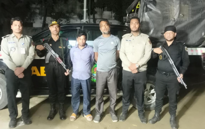 নোয়াখালীতে প্রাইভেটকারে ইয়াবা পাচার, গ্রেপ্তার-২