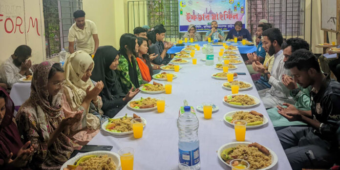কুবিতে বিএনসিসির ইফতার ও দোয়া মাহফিল অনুষ্ঠিত