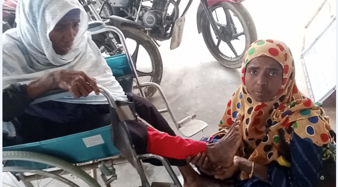 সাপাহারে জমি নিয়ে বিরোধে বৃদ্ধা মা-মেয়েকে পিটিয়ে জখম