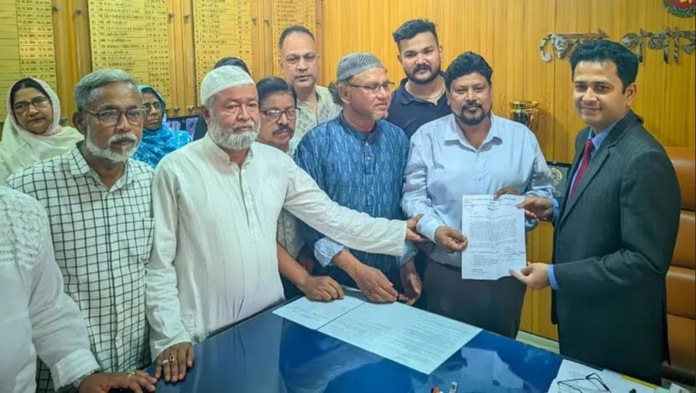 পবিত্র ঈদুল আজহা পর্যন্ত স্বাভাবিক সময়ের মতো মার্কেট ও শপিংমল খোলা রাখার দাবিতে স্মারকলিপি প্রদান