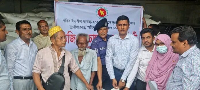 ঈদ উপলক্ষে কলাপাড়ায় ১০ কেজি করে ভিজিএফ চাল পাচ্ছে ২৭ হাজার ৮৬৩ পরিবার