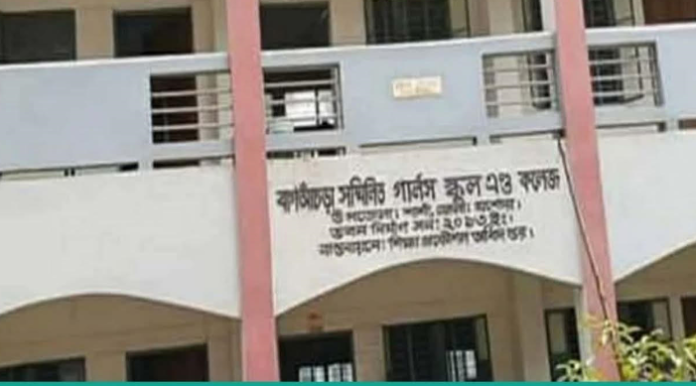 নিজের মেয়ের উত্তরপত্র লিখে সহযোগিতা: শার্শায় প্রধান শিক্ষকসহ দুইজন কারাগারে