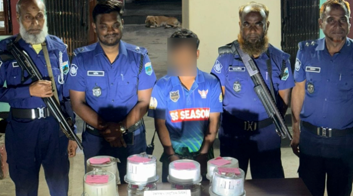 বাগমারায় চুরি হওয়া ১৪ বৈদ্যুতিক মিটারসহ গ্রফতার ১