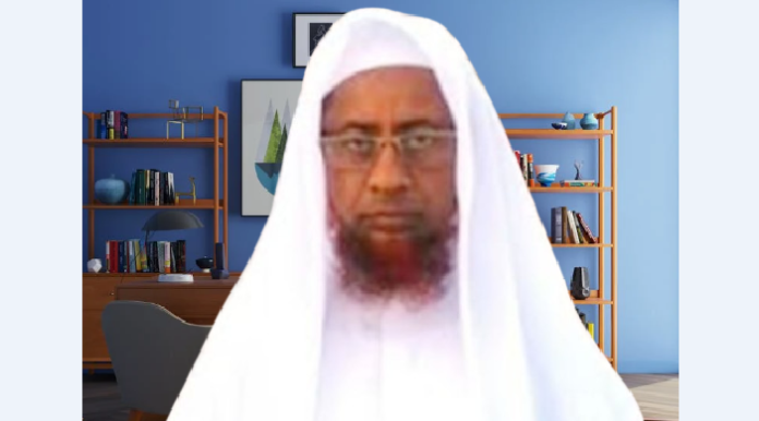 ট্রাকের ধাক্কায় মাদরাসা প্রধান নিহত, আহত ২