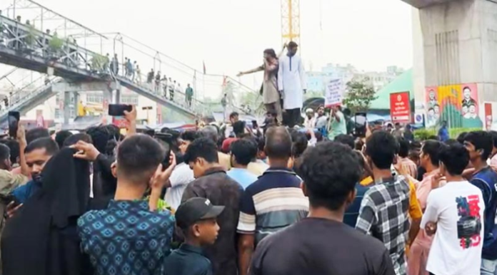 ফাঁসির দাবিতে উত্তাল রাজপথ, কুলখানিতে কাঁদলেন মা-বাবা: শিশু রামিসা হত্যার বিচারে ২৪ ঘণ্টার আলটিমেটাম