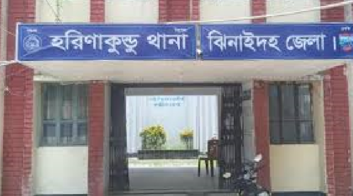 হরিণাকুণ্ডুতে মোটরসাইকেলের হর্ন নিয়ে রক্তক্ষয়ী সংঘাত: চিকিৎসাধীন অবস্থায় কৃষকের মৃত্যু, আহত ৮