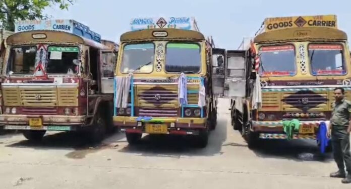 ভারত থেকে তিন ট্রাক বিস্ফোরক আমদানি করলো বাংলাদেশ
