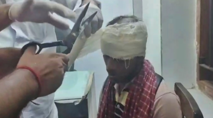 কলাপাড়ায় বাস ও ইজিবাইকের মুখোমুখি সংঘর্ষে নিহত -১, আহত-৮