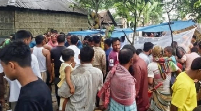 সেচ পাম্পের সংযোগ দিতে গিয়ে বিদ্যুৎস্পৃষ্টে ২ জন নিহত,আহত ১
