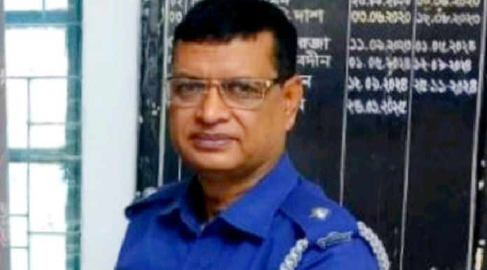 হাতিয়ায় ১২ বছরের কিশোরীকে ধর্ষণের অভিযোগ: পুলিশ পরিদর্শক খোরশেদ প্রত্যাহার