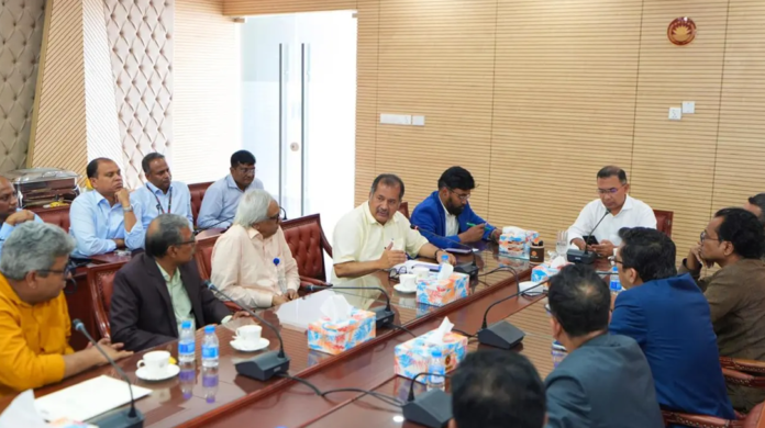 তোষামোদ নয়, সত্য প্রকাশ করুন: গণমাধ্যমকে প্রধানমন্ত্রী