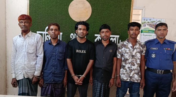 চান্দিনায় বিপুল পরিমাণ নকল সিগারেট ও মাদকসহ গ্রেফতার ৫