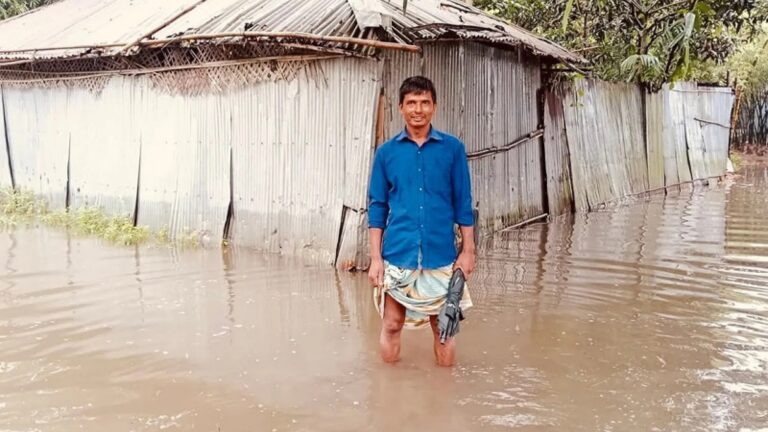 গঙ্গাচড়া উপজেলার চারটি ইউনিয়নের বিভিন্ন চরাঞ্চল ও নিম্নাঞ্চল প্লাবিত হয়ে প্রায় ১ হাজার পরিবার পানিবন্দি